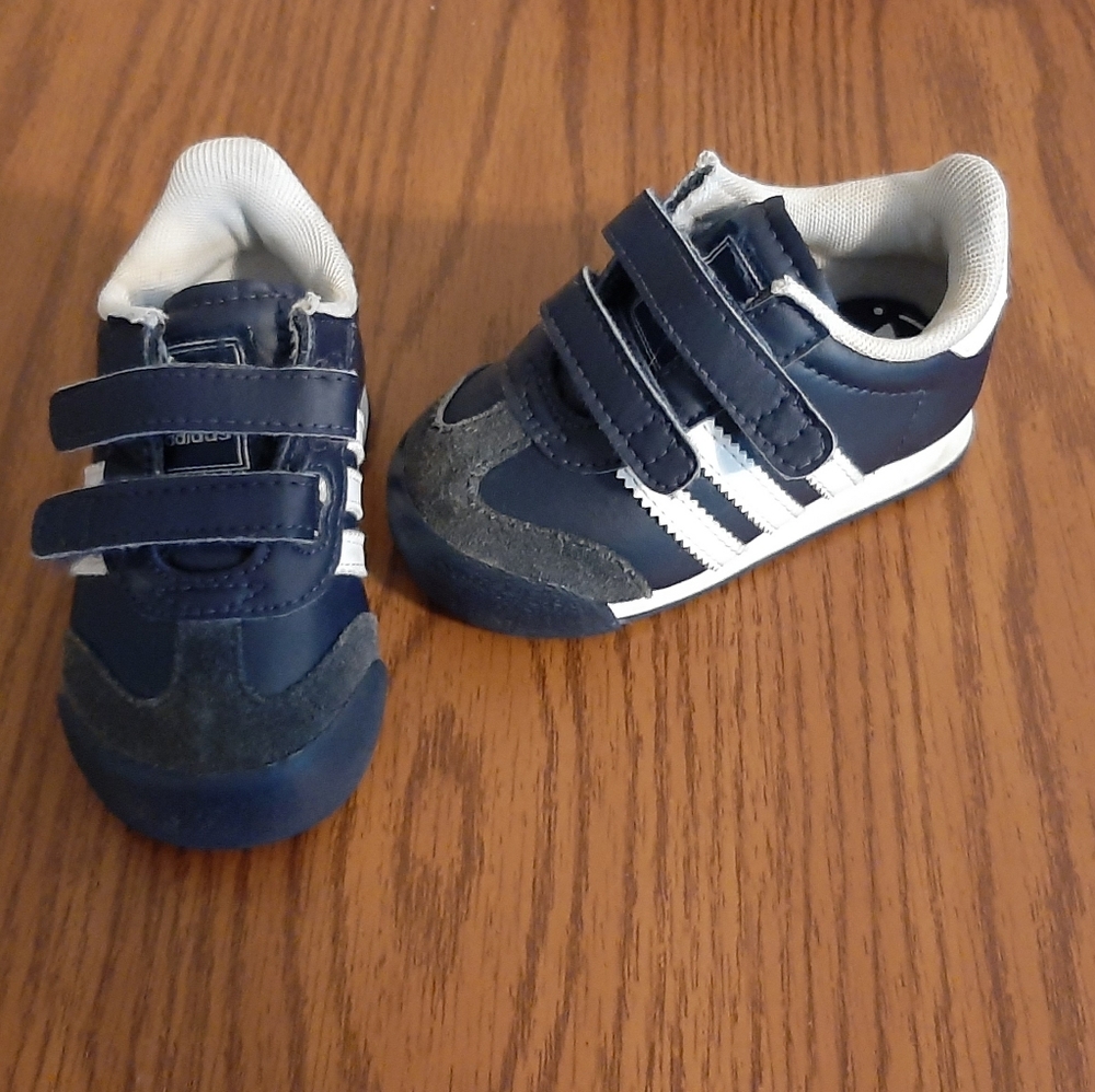 Toddler 4 Adidas shoes
